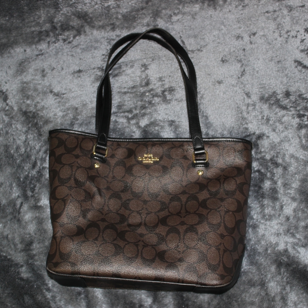•2xHP•EUC Coach Purse
